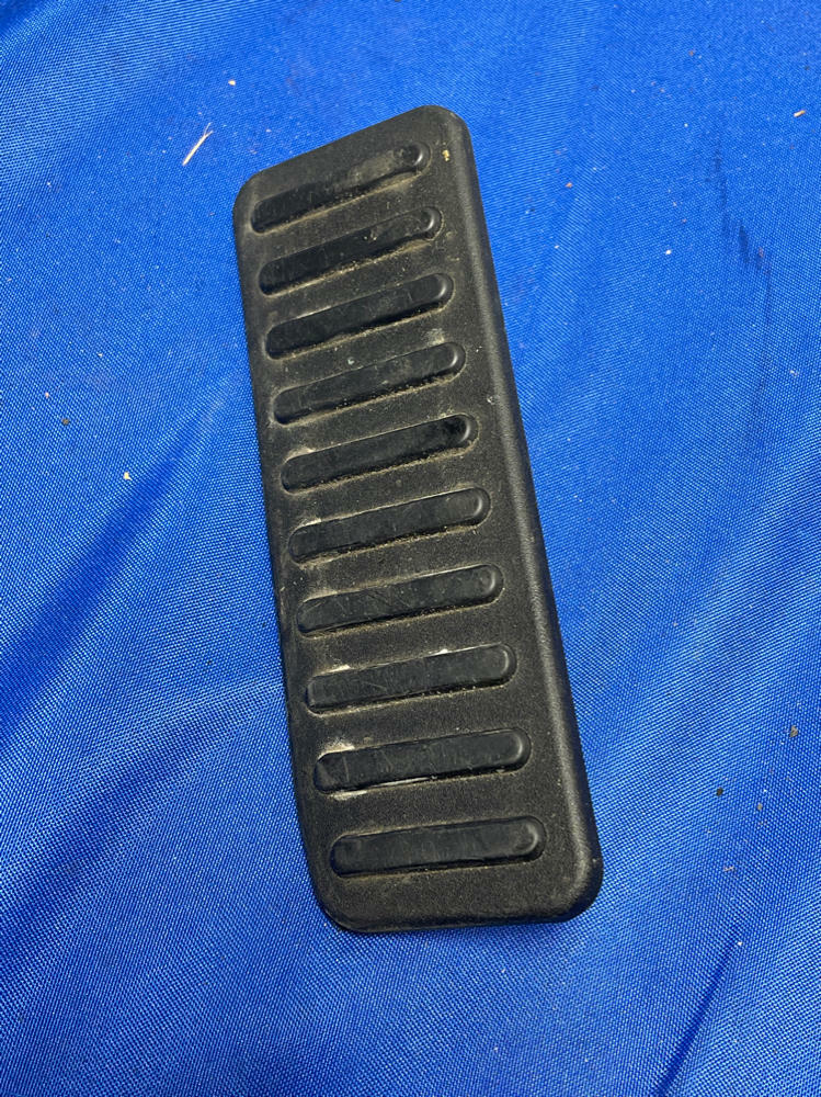 2015-23 Ford Mustang Gt Coyote Dead Pedal 161 – Blu Auto Parts