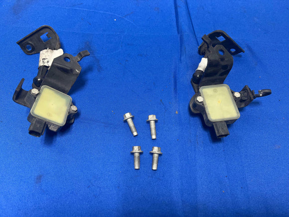 2018-23 Ford Mustang Magneride Rear Ride Height Sensors Pair Factory 158