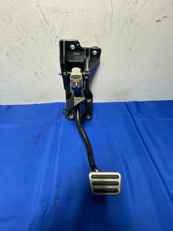 2015-17 Ford Mustang Automatic Pedal Assembly 161