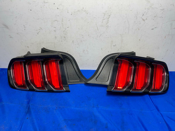 2015 Ford Mustang 50th Anniversary Tail Lights 176