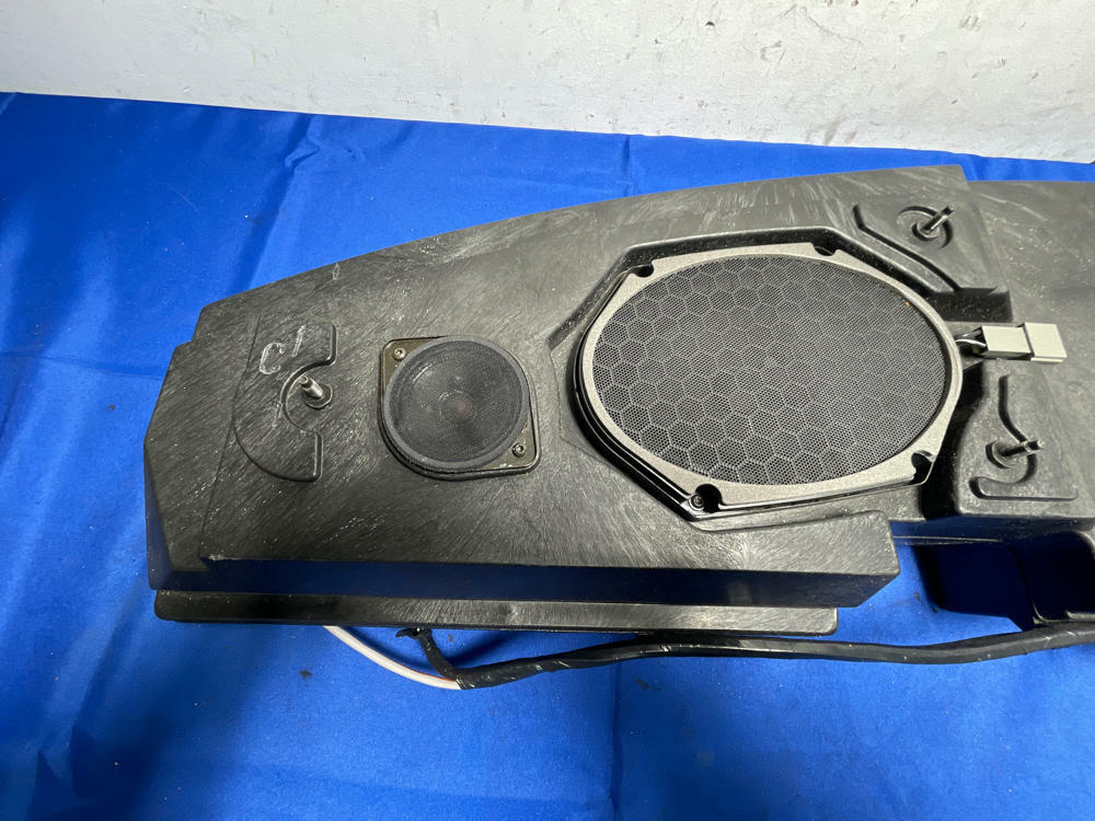 2003-04 Ford Mustang SVT Cobra Mach 460 Rear Ddeck Speakers Amps 180 ...