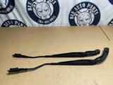 2018-23 Ford Mustang GT Wiper Arms Pair 206