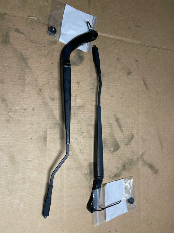 2015-23 Ford Mustang Wiper Arms Pair 203