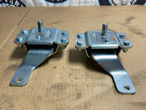 2003-04 Ford Mustang SVT Cobra Aftermarket Motor Mounts Pair 203