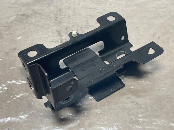 2003-04 Ford Mustang SVT Cobra Pump Mount Bracket- for Convertible 208