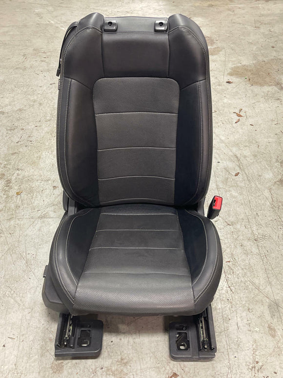 2015-23 Ford Mustang Leather Passenger Seat Low Miles 212