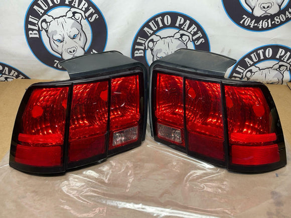 2003-04 Ford Mustang SVT Cobra LH RH OEM Tail Light Lens 228