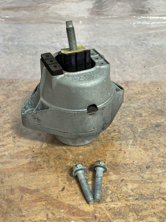 2016-23 Chevrolet Camaro SS 6.2L LH Motor Mount 199