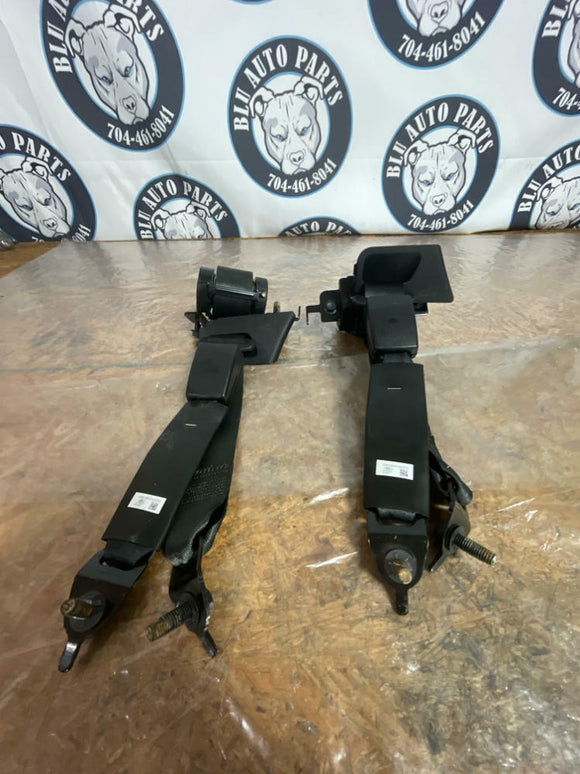 2015-23 Ford Mustang GT S550 5.0 Coupe Rear Seat Belts Pair 223