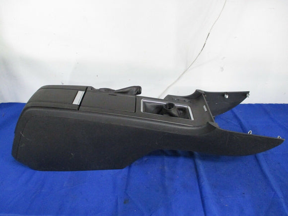 2011-14 Ford Mustang Center Console  051